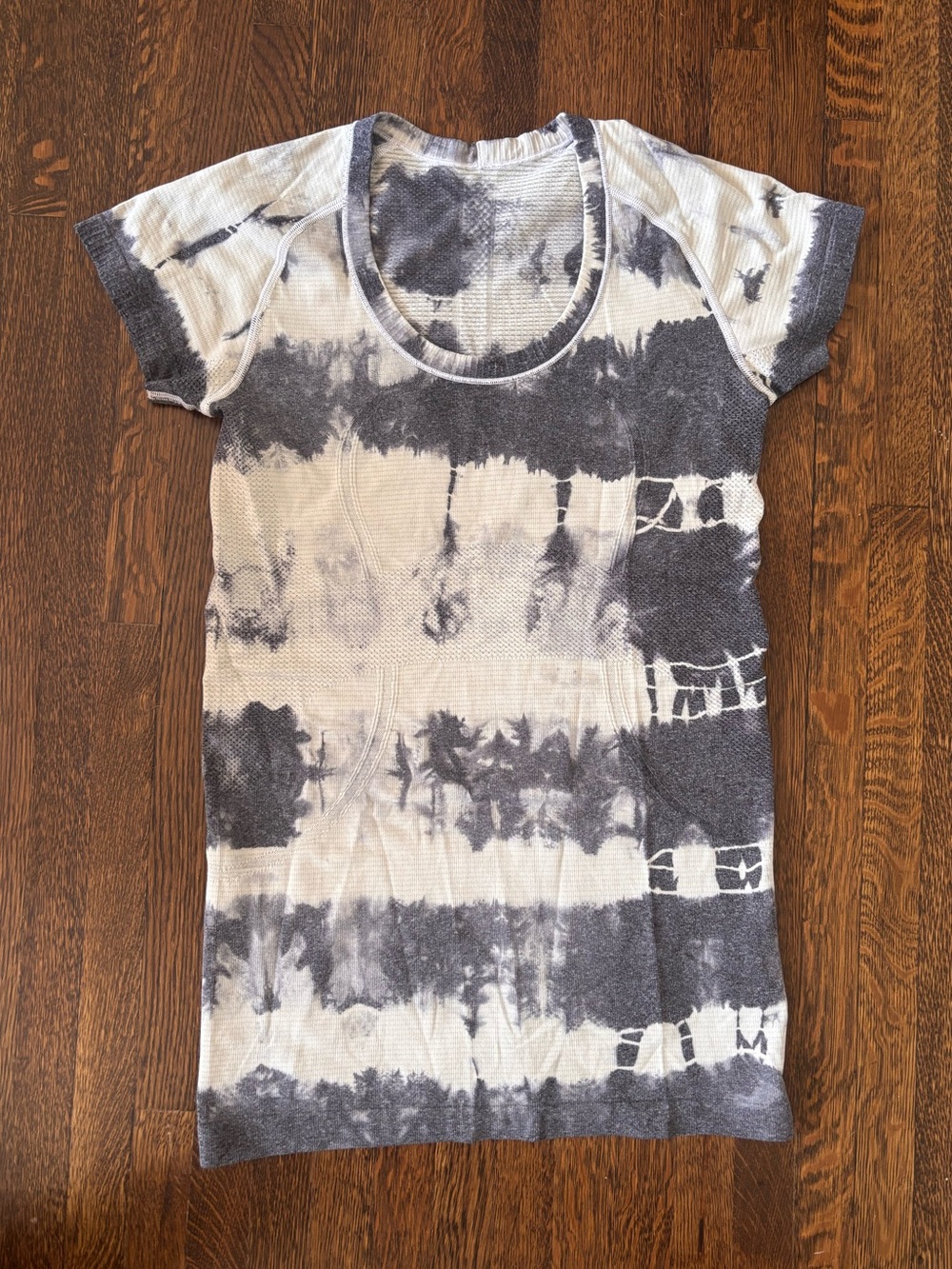 lululemon athletica Tie-Dye swiftly tech short sleeve shirt
